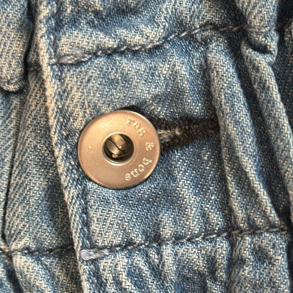 Rag & Bone Paper Bag Lightweight Denim Shorts Size 31 - Picture 3 of 8